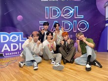 公開生放送の様子。（JO1 Twitter @official_jo1より）