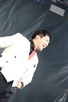 谷中敦（Baritone Sax）（写真提供：Sony Music Artists）