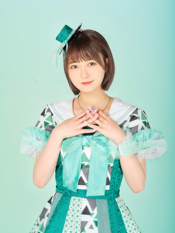 林真由