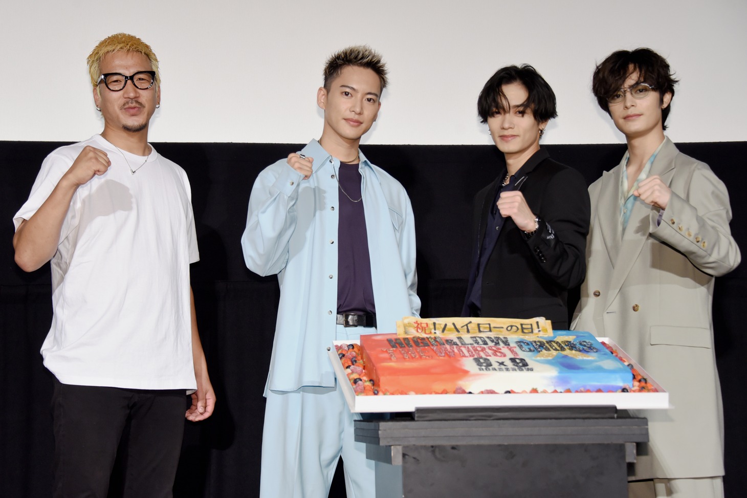 左からうえきやサトシ、三山凌輝、川村壱馬、塩野瑛久。