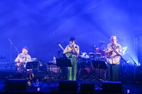 左から高木ブー、荻野目洋子、関口和之（サザンオールスターズ）。（撮影：高田梓）