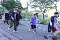 「第二回WACKメンズ合同オーディション2022」早朝二人三脚の様子。