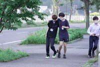 「第二回WACKメンズ合同オーディション2022」早朝二人三脚の様子。