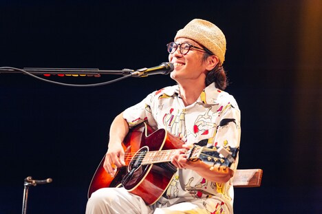 ハナレグミ（撮影：東美樹）