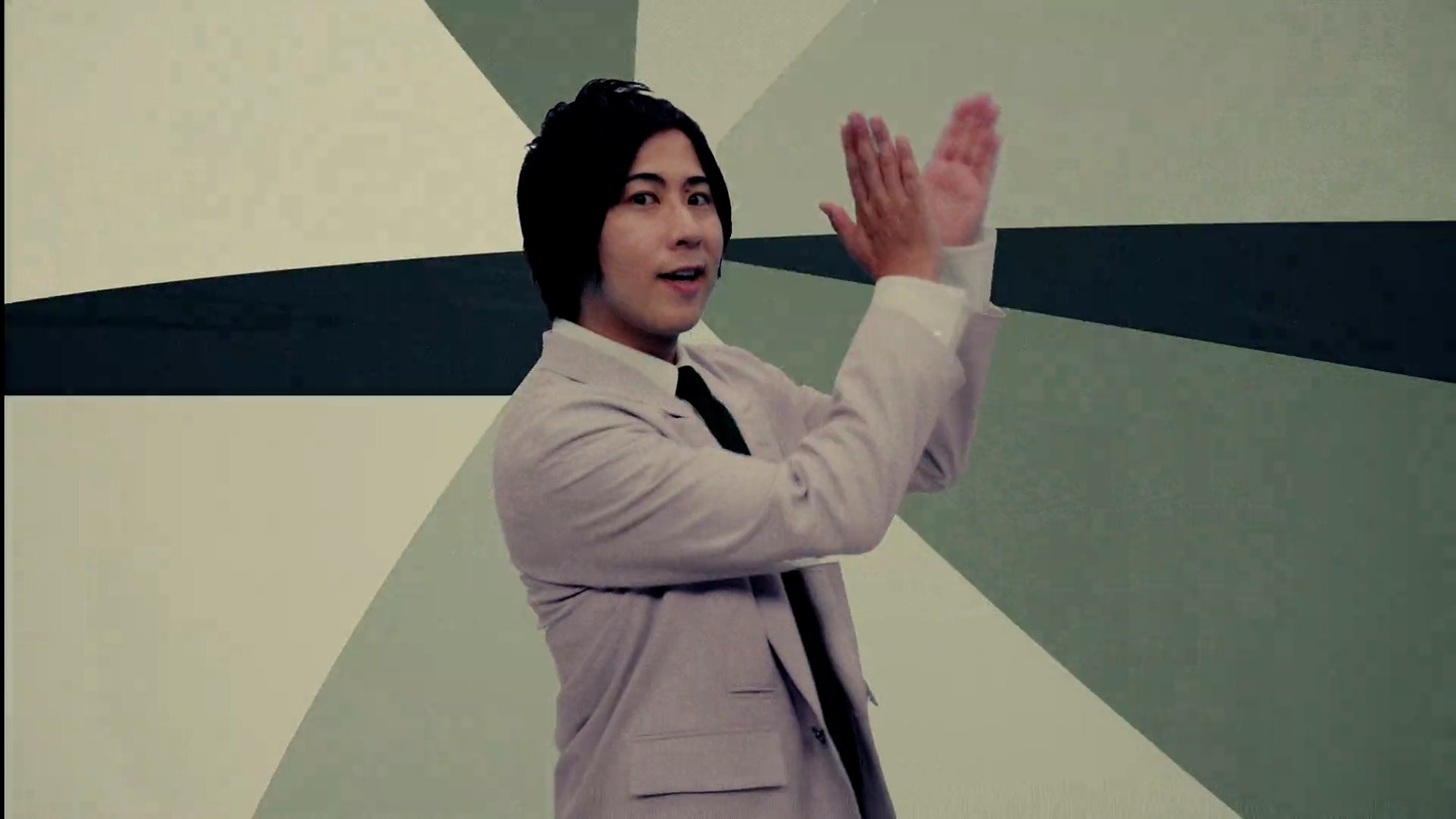 白井悠介「Only My Story」ミュージックビデオより。