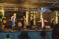 「UNDER THE SCREAM!! 2022」スペシャルコラボライブの様子。