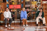 左からいしわたり淳治、佐藤千亜妃、渋谷龍太(SUPER BEAVER)。(c)テレビ朝日