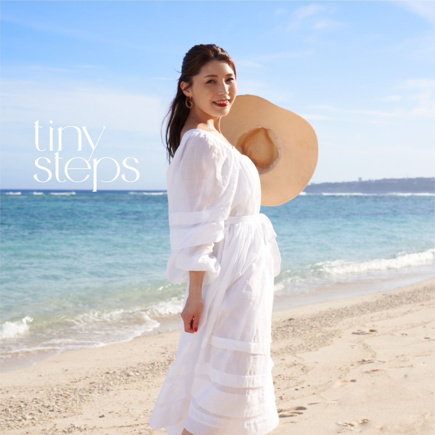 新田恵海「tiny steps」初回限定盤ジャケット
