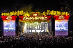 TERIYAKI BOYZがLAでライブ、リッチ・ブライアンと「TOKYO DRIFT」でコラボ