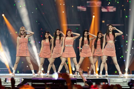 NMIXX (c)CJ ENM Co., Ltd, All Rights Reserved