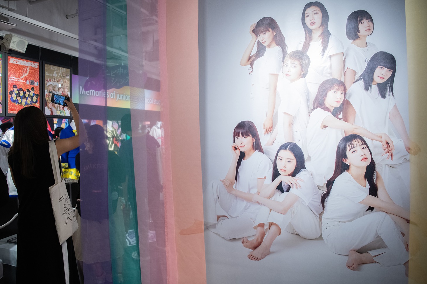 「もっとエビ展 ～9 colors nude～」会場の様子。