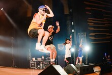 nobodyknows+によるライブの様子。（撮影：下山春香）