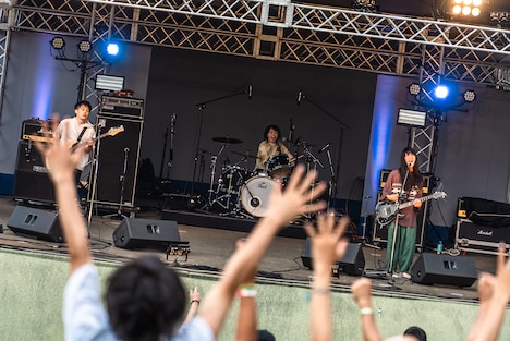 ぴゅーひょろろ