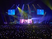 たなかとのパフォーマンスの様子。