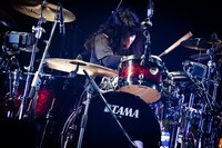 もりもりもと（Dr, Cho）（撮影：田中聖太郎）