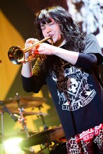 もりもりもと（Dr, Cho）（撮影：田中聖太郎）