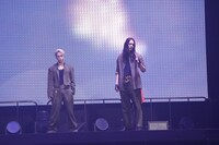 左から藤原樹、岡宏明。