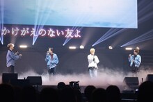 「Wings」を披露するRYOKI、川村壱馬、ユウタ、吉野北人。