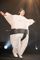 力士になって現れた風見和香。