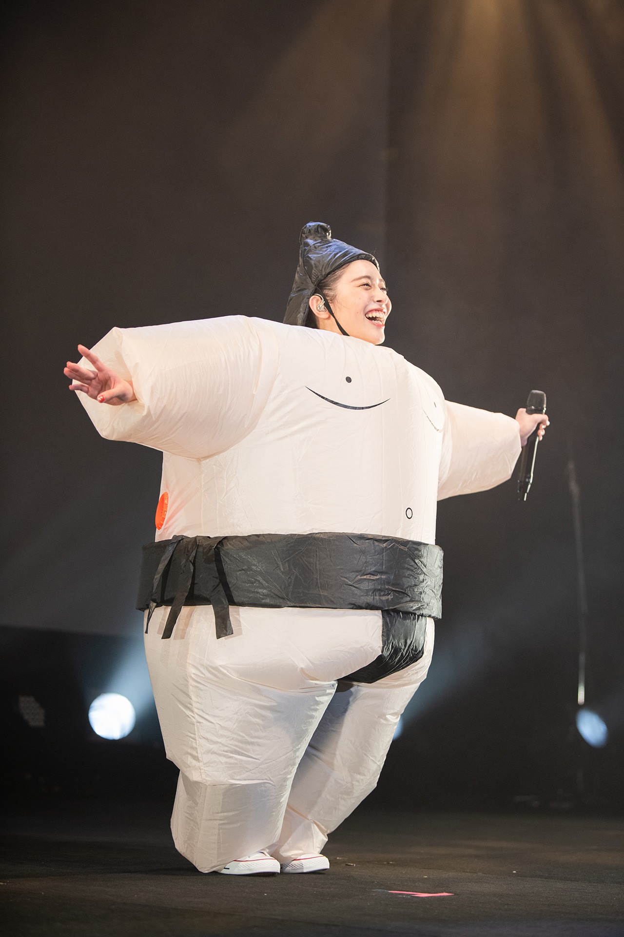 縮むお相撲さん。