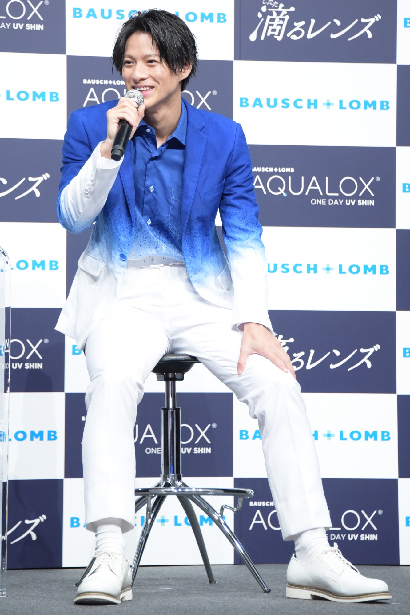 「ボシュロム アクアロックス ワンデー UV シン」の新CM「滴る男」編の撮影を振り返る平野紫耀（King & Prince）。