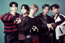 TOMORROW X TOGETHER（撮影：榎本会希）