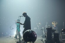 「Eve Live Tour 2022 廻人 日本武道館 追加公演」の様子。（Photo by Takeshi Yao）