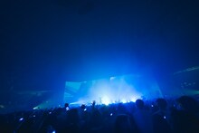 「Eve Live Tour 2022 廻人 日本武道館 追加公演」の様子。（Photo by Takeshi Yao）