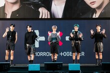 TOMORROW X TOGETHER（撮影：曽我美芽）