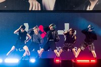 TOMORROW X TOGETHER（撮影：曽我美芽）