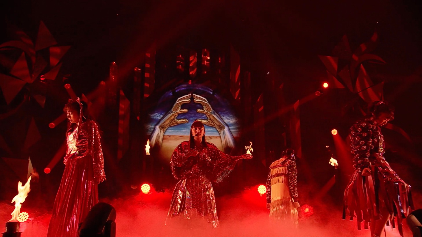 「ももクロ【LIVE】MYSTERION（from MOMOIRO CLOVER Z 6th ALBUM TOUR “祝典” 2022/5/15 日本武道館公演）」より。