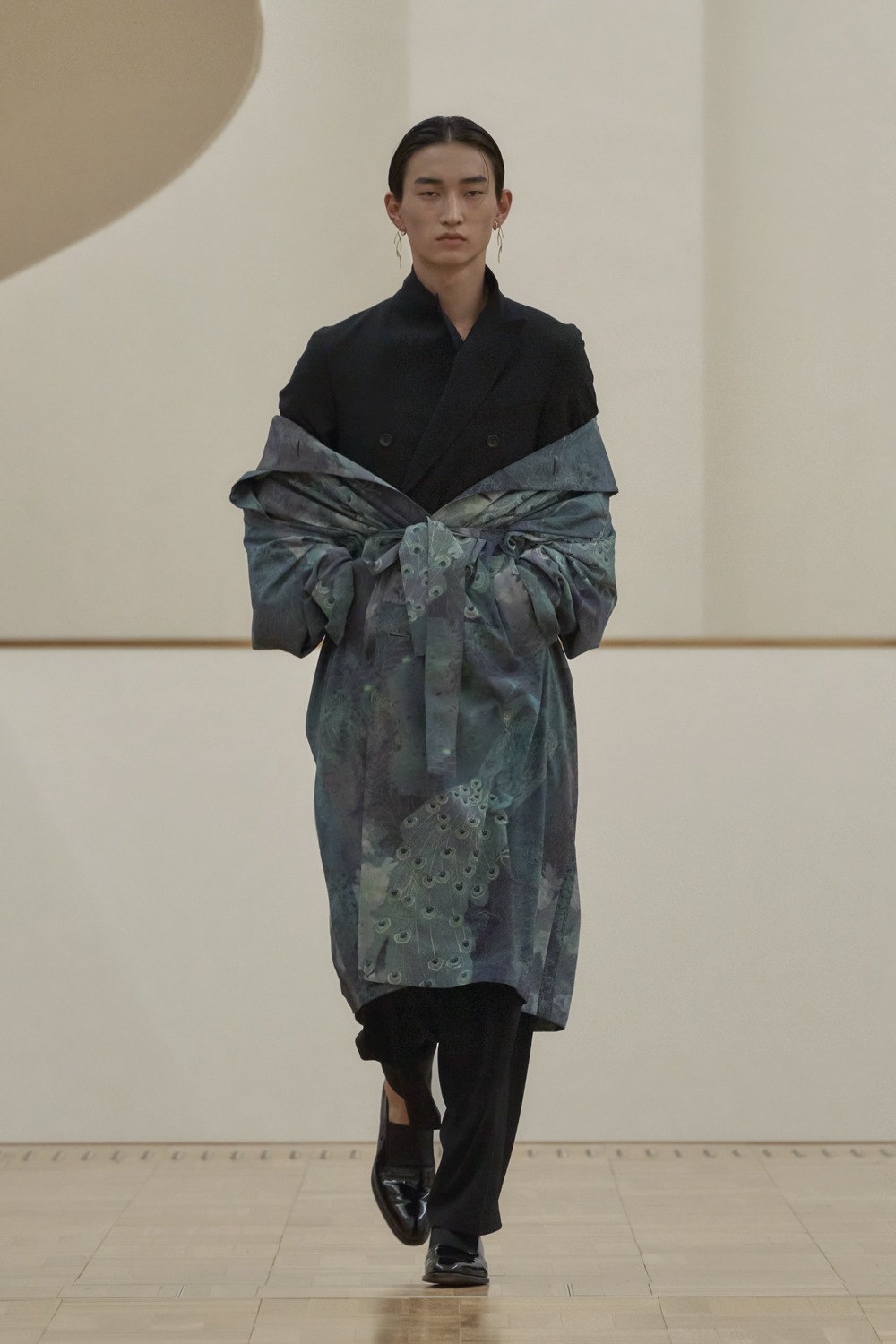 「RAINMAKER 2023 S/S Collection」ルック写真