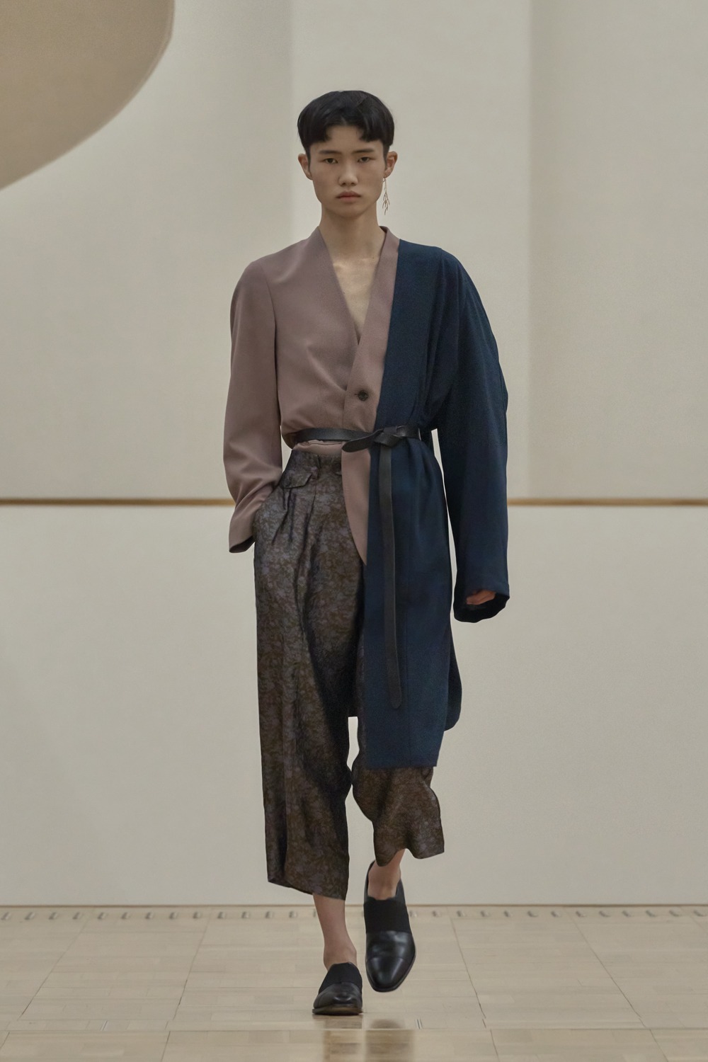 「RAINMAKER 2023 S/S Collection」ルック写真