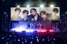 TOMORROW X TOGETHER「GOOD BOY GONE BAD」ショーケースイベントの様子。(P)&(C)BIGHIT MUSIC