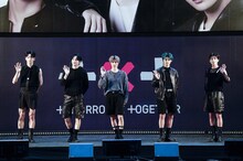 TOMORROW X TOGETHER「GOOD BOY GONE BAD」ショーケースイベントの様子。(P)&(C)BIGHIT MUSIC