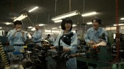 サントリー「BOSS」の新テレビCM「宇宙人ジョーンズ・禁じられた惑星」編のワンシーン。