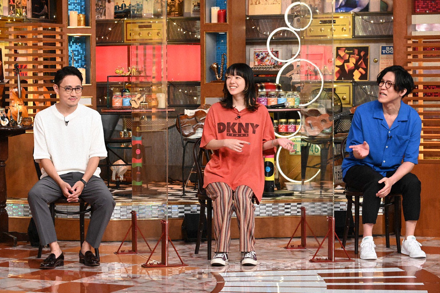 左からいしわたり淳治、あいみょん、Sundayカミデ（ワンダフルボーイズ、TENSAI BAND II、ライトガールズ）。(c)テレビ朝日