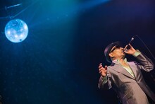 横山剣（Vo / クレイジーケンバンド）（撮影：廣田達也）