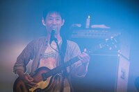 伴瀬朝彦（B, Cho / 片想い）（撮影：廣田達也）