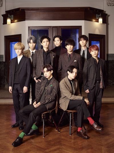 SUPER★DRAGONの新しいアーティスト写真。