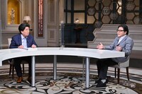 村上龍、秋元康。(c)テレビ東京