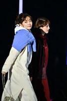 鈴木愛理（左）