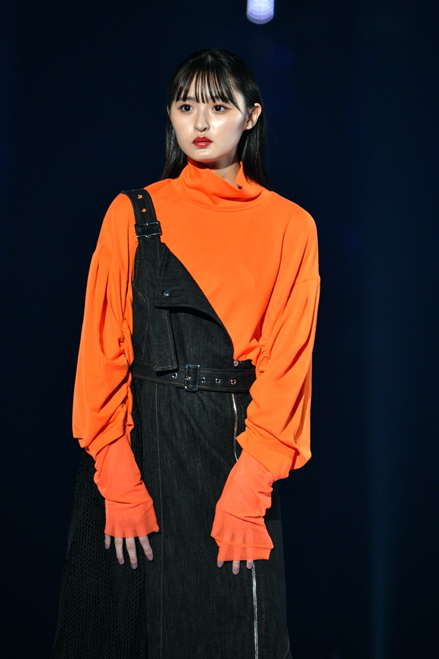 遠藤さくら（乃木坂46） - 平手友梨奈が「TGC」にサプライズ登場