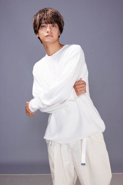 高橋海人（King & Prince）扮するアサヒ。 (c)テレビ朝日