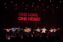 「ONE LOVE ONE HEART Oneman Live "Onomatope"」の様子。