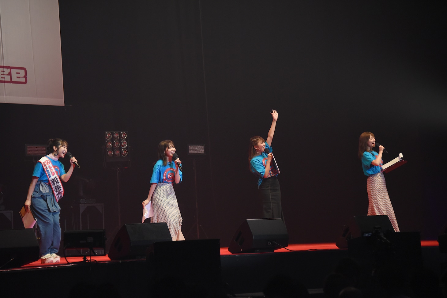 「@JAM EXPO」親善大使の峯岸みなみ、総合司会の沢口けいこ、EON、高見奈央。