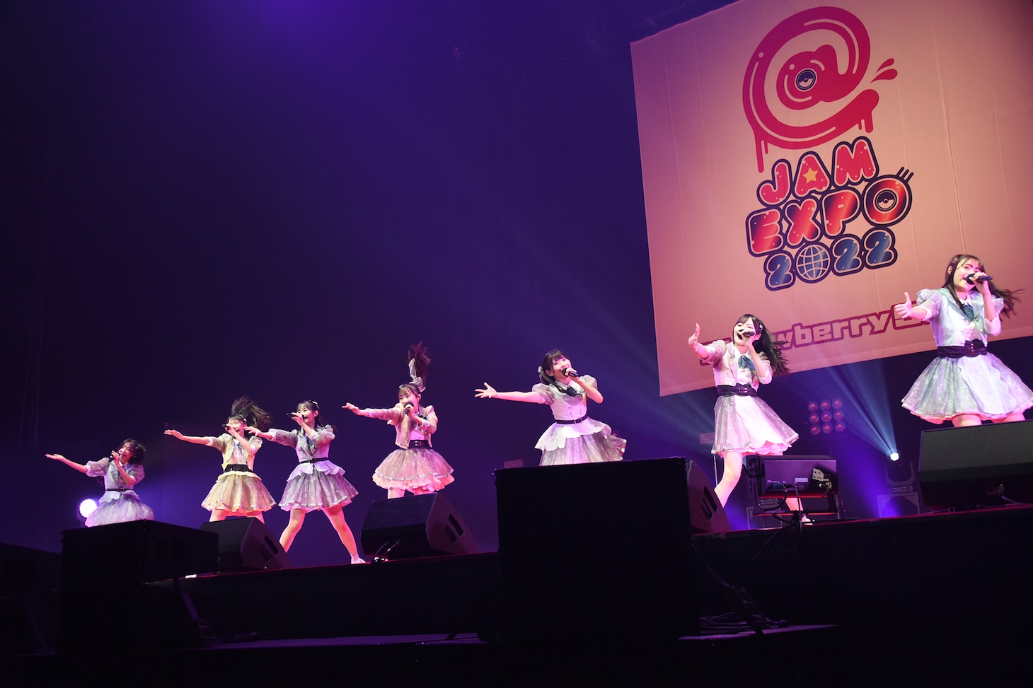 STU48「ペダルと車輪と来た道と」を披露する#ババババンビ。