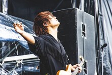 Toru（G / ONE OK ROCK）（撮影：青木カズロー）