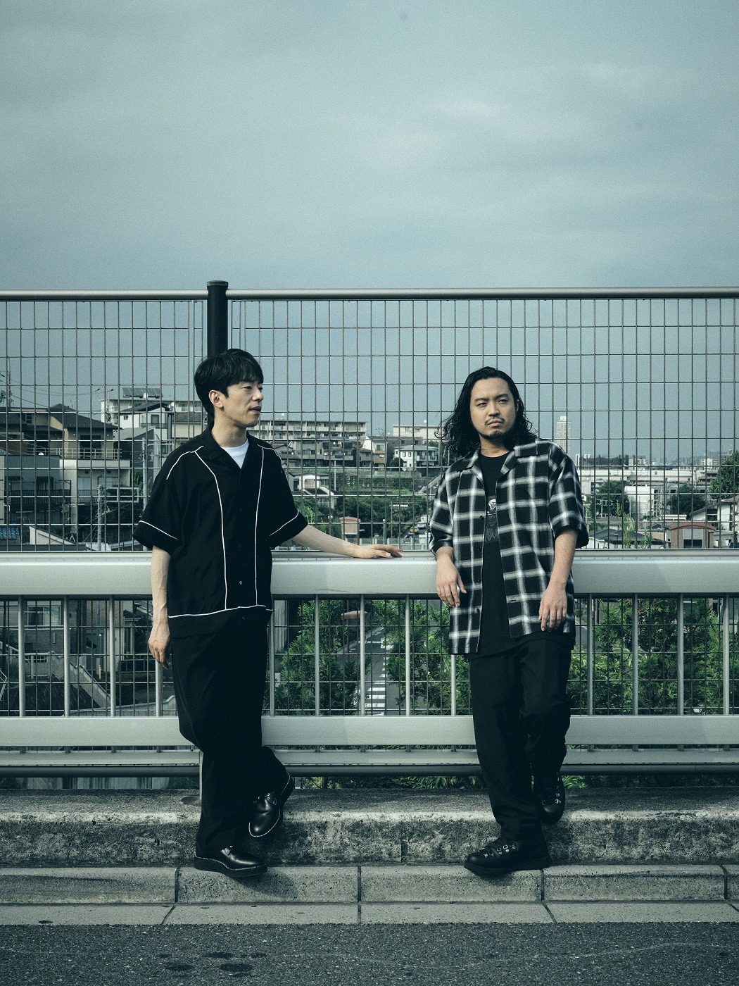 「HIPHOPとラジオ　Creepy Nutsのオールナイトニッポン読本」より。（撮影：竹之内祐幸）