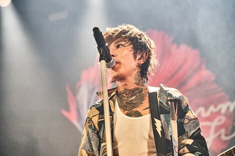 ASH（Vo / ASH DA HERO）（撮影：堅田ひとみ）